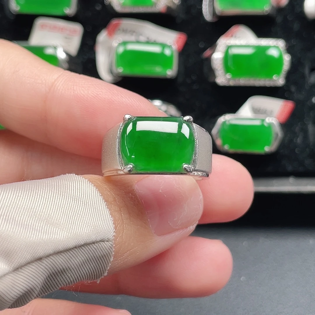 翡翠银S925镶嵌戒指天然A货翡翠没运费险3738