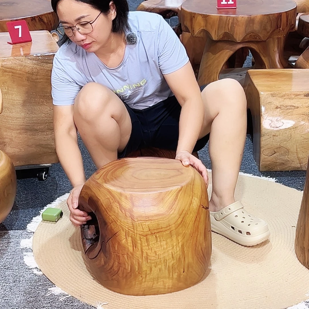 37 号香樟木尺寸：35-32-30cm