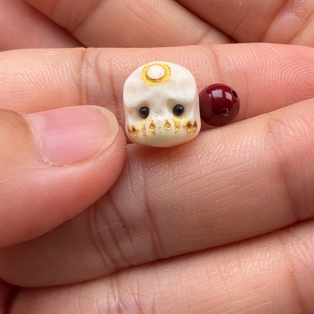 南红玛瑙未镶嵌颈饰