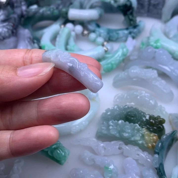 颈饰未镶嵌翡翠细条