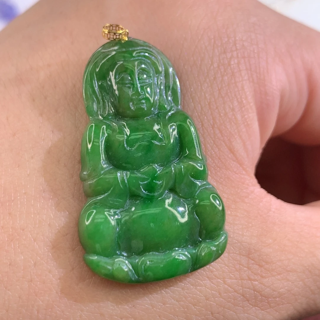 翡翠18K金镶嵌颈饰翡翠