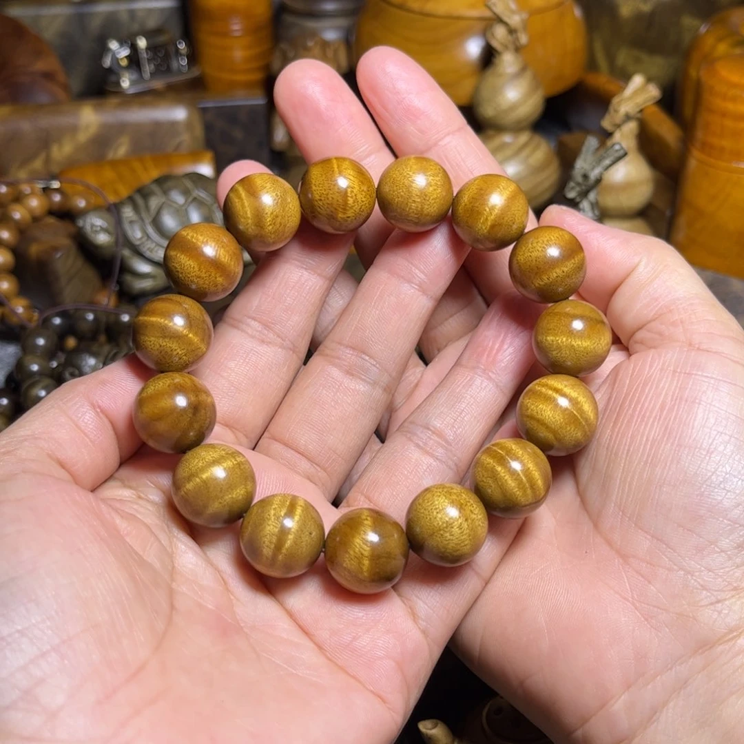 金丝楠花纹手串1.5小叶