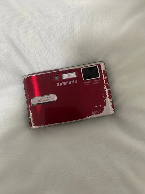 8新 Samsung/三星 i85红色800w像素ccd数码相机