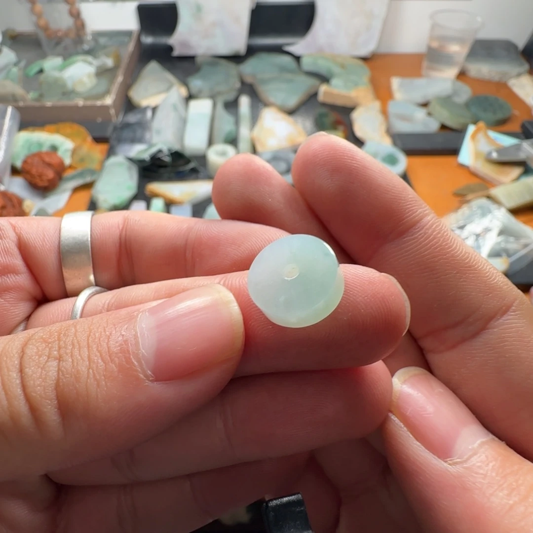 定制翡翠未镶嵌平扣