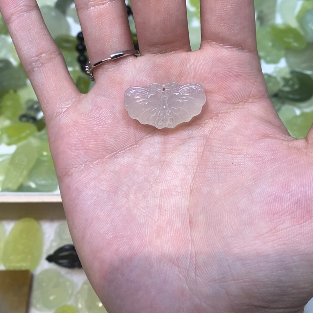 岫玉未镶嵌吊坠(不含链)