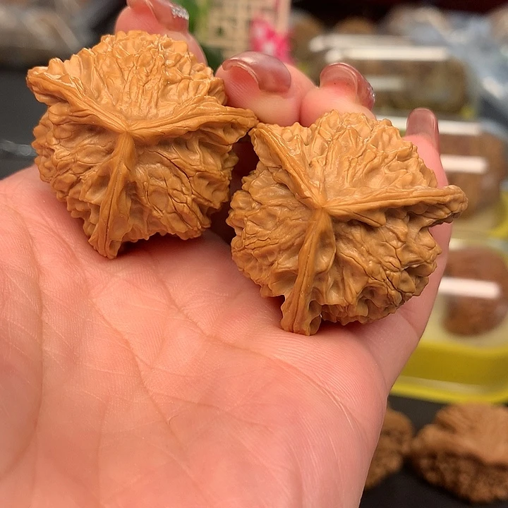 文玩核桃吊坠11三棱