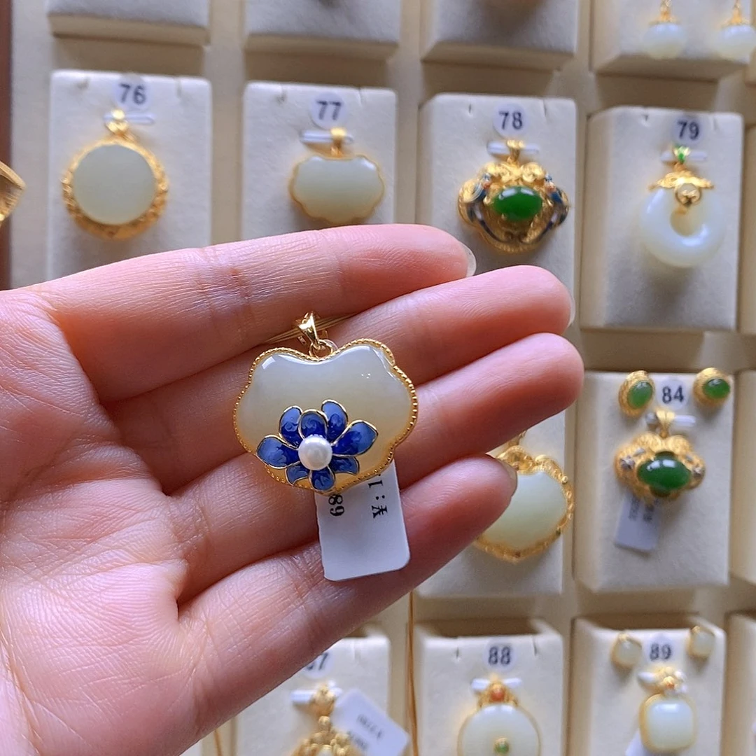 和田玉银S925镶嵌颈饰