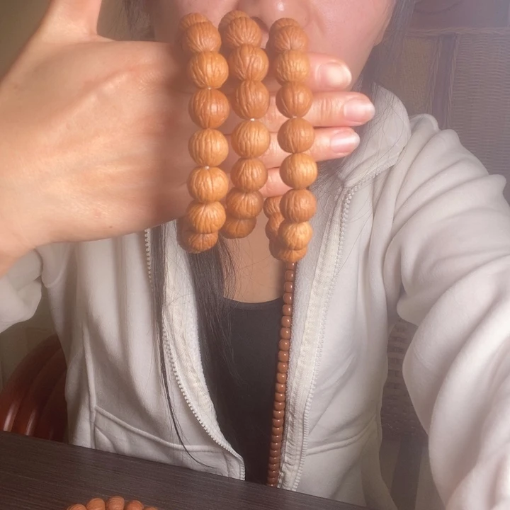 猴头核桃吊坠性价比高的文玩手串