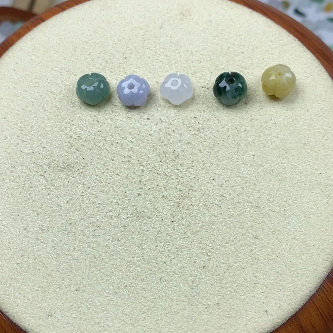 翡翠戒指未镶嵌周****鱼莲花珠