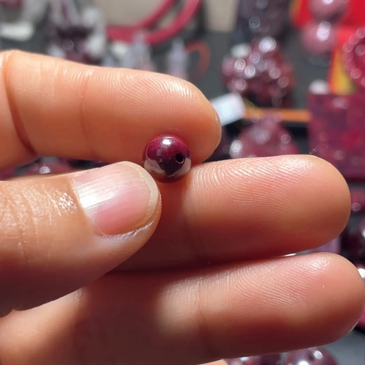 天然辰砂原矿珠7mm