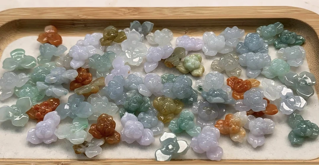 翡翠正品特色多彩冰透小花花小精品项链配饰饰品