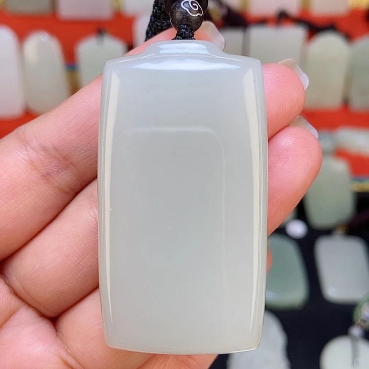 【闪购商品】颈饰未镶嵌和田玉