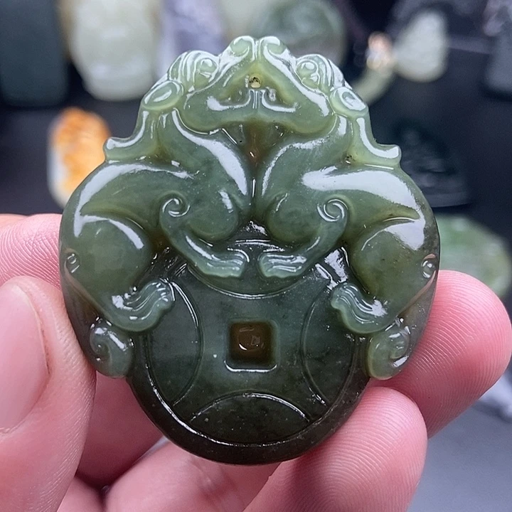 和田玉（糖玉）未镶嵌颈饰