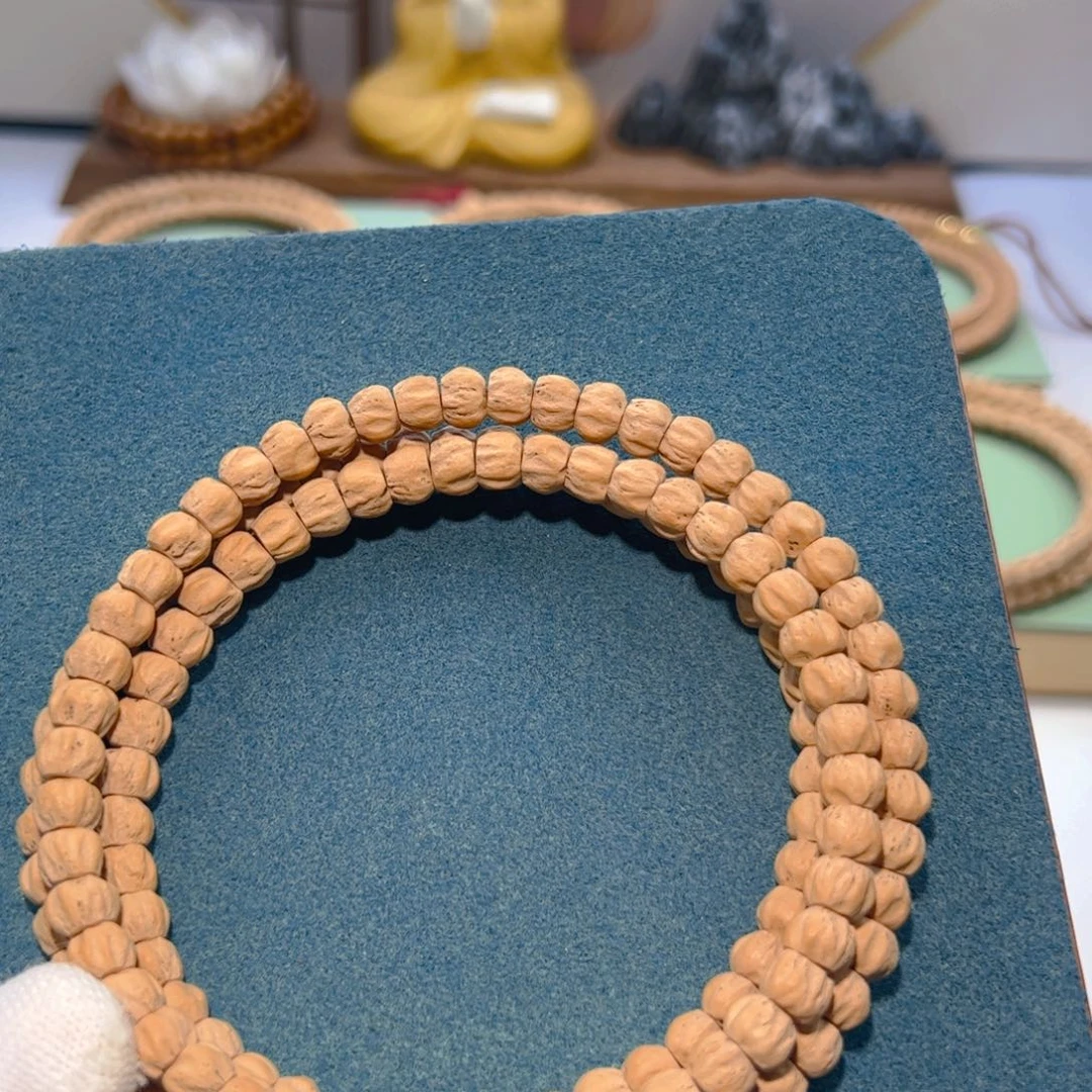 柏香籽/百香籽吊坠O****x