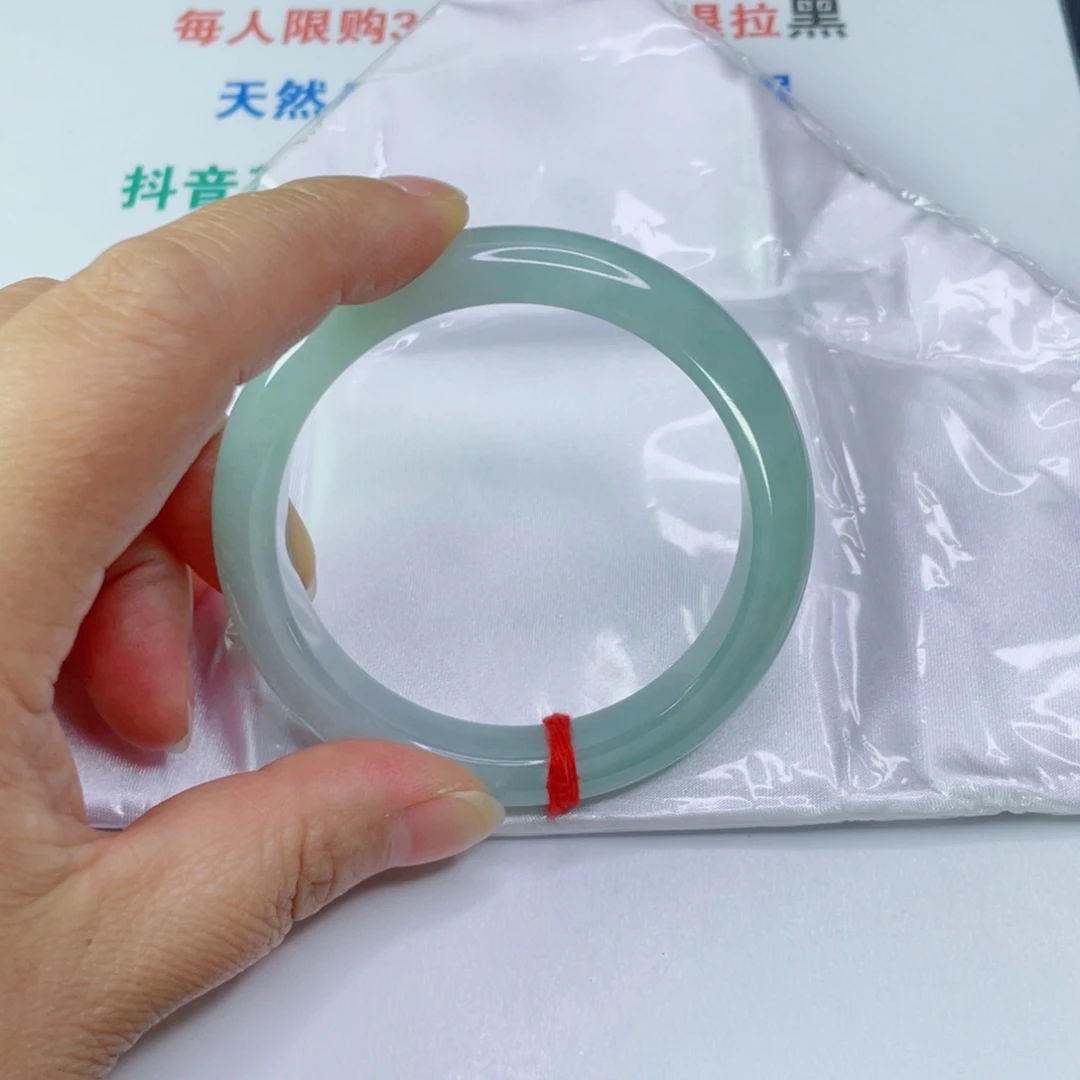 翡翠手镯未镶嵌快****