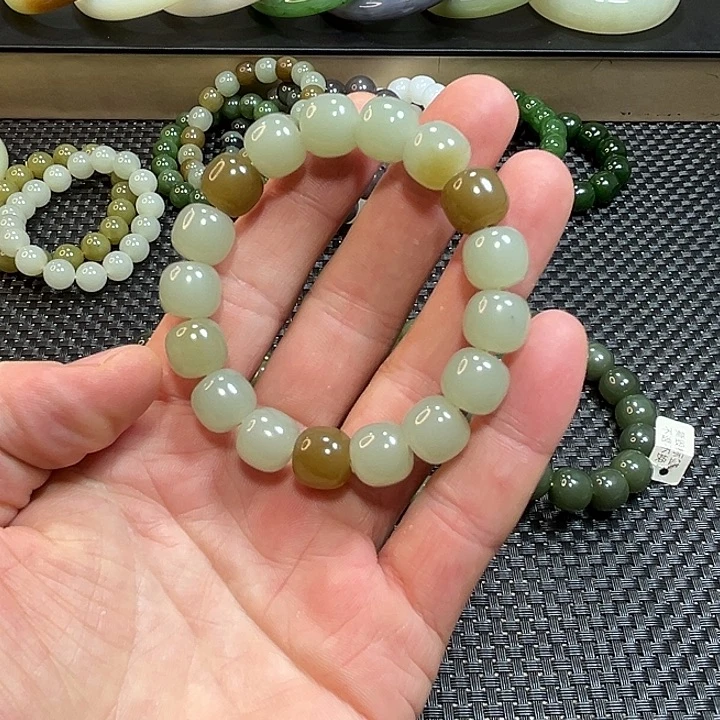 和田玉未镶嵌手链