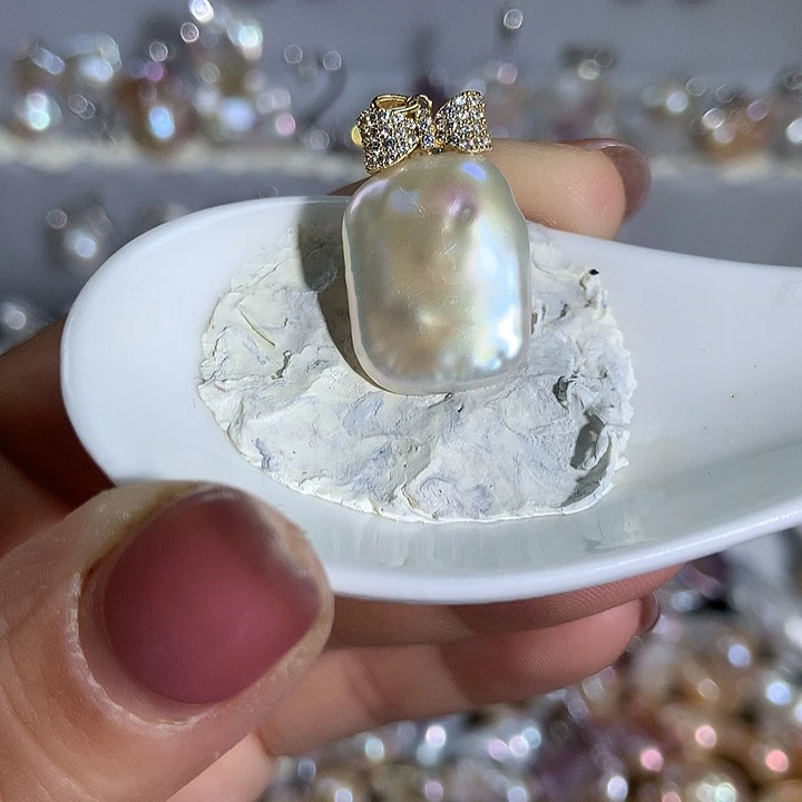 银S925镶嵌淡水珍珠吊坠