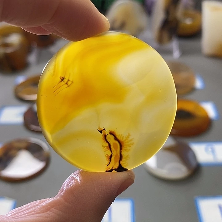 玛瑙/玉髓未镶嵌珠宝半成品43