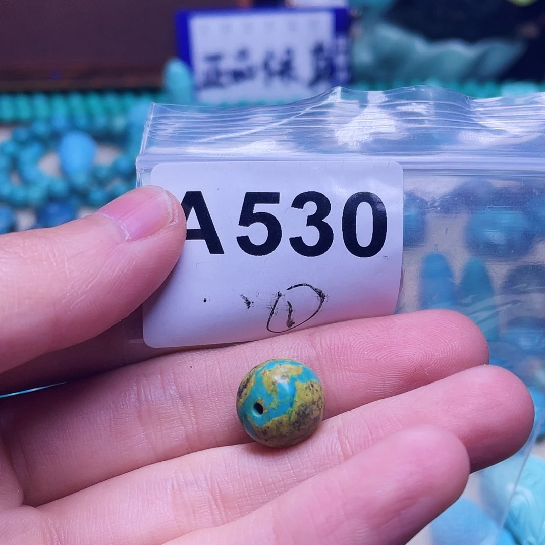 十堰原生态绿石头特色手工配饰