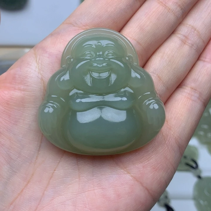 和田玉未镶嵌颈饰秀****店