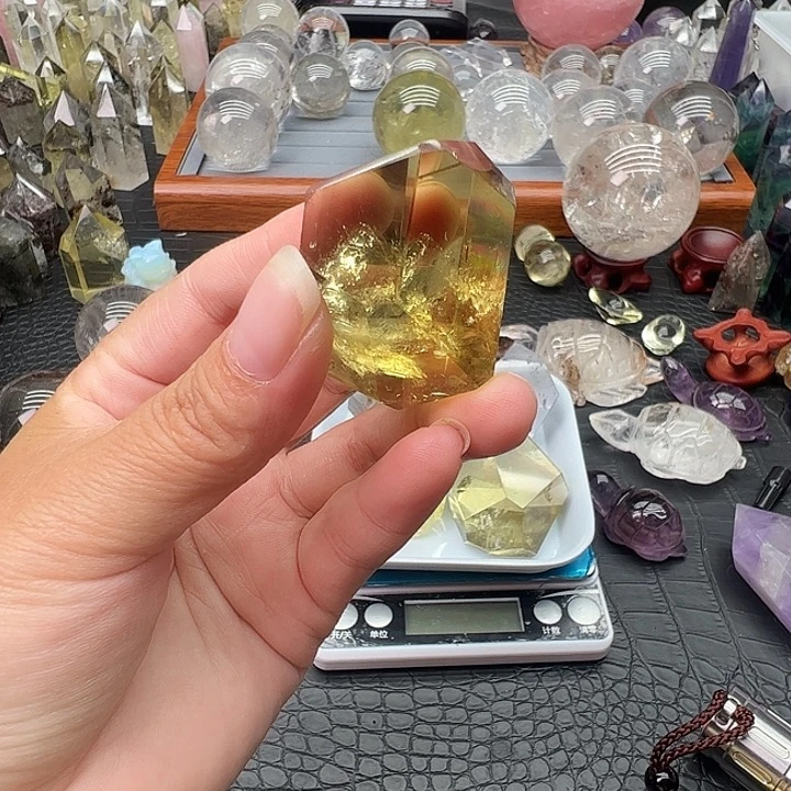 梦***！未镶嵌珠宝半成品水晶140