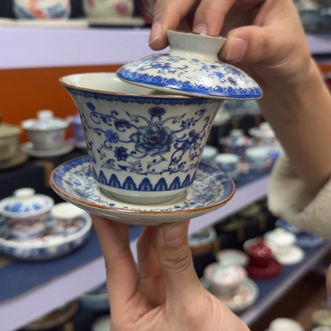 高温下的高温天气使其成为