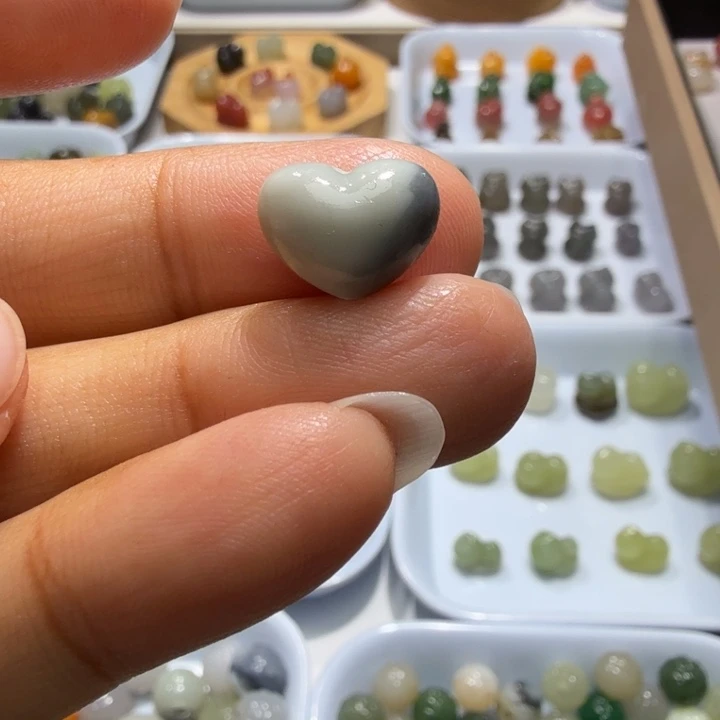 未镶嵌和田玉珠宝半成品