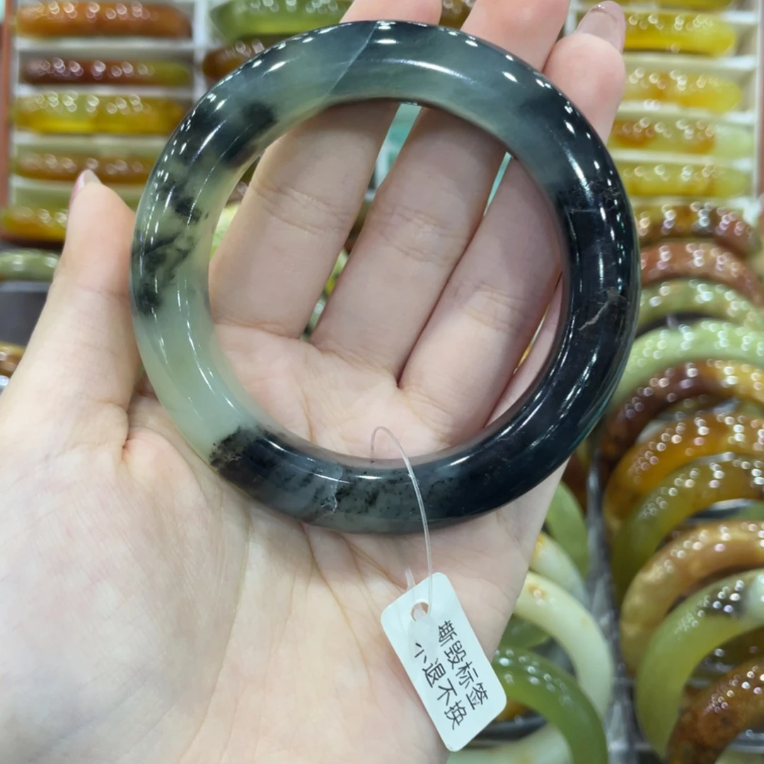 蛇纹石玉未镶嵌手镯