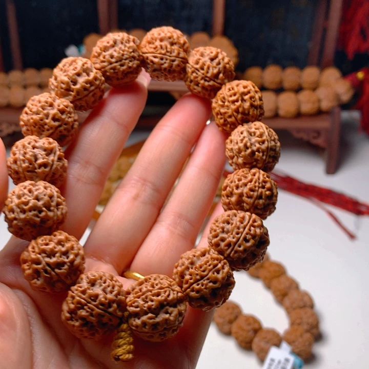 金刚菩提手串蜂王