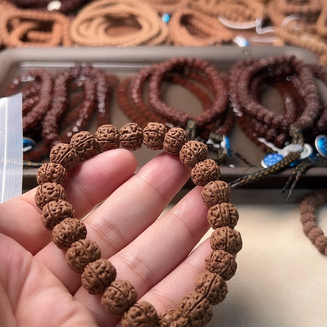 哈***哈吊坠金刚菩提老树王手持12