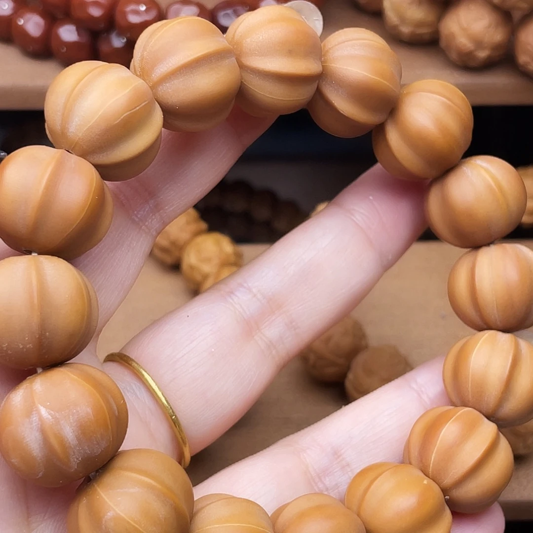 猴头核桃吊坠体验款大鲨鱼