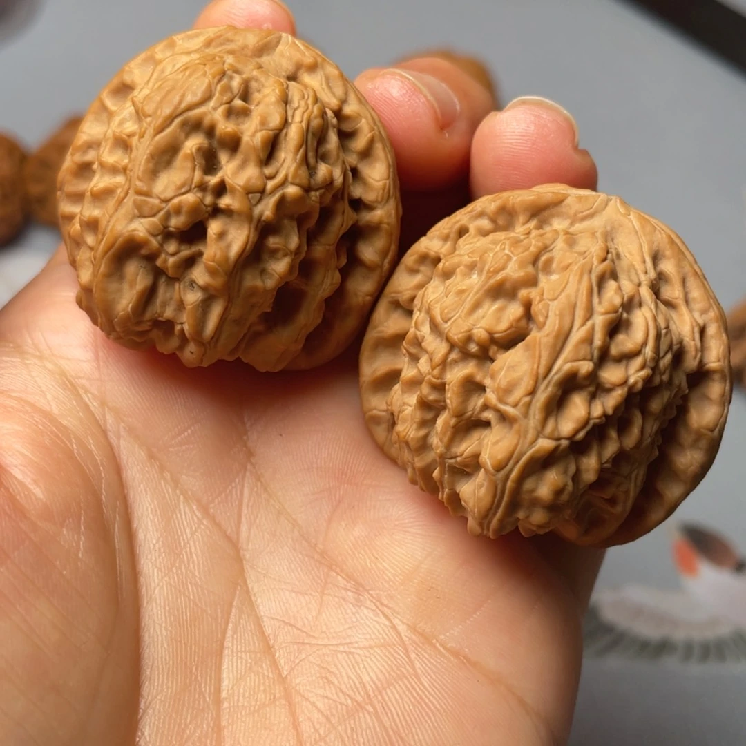 【闪购商品】文玩核桃吊坠球白…………