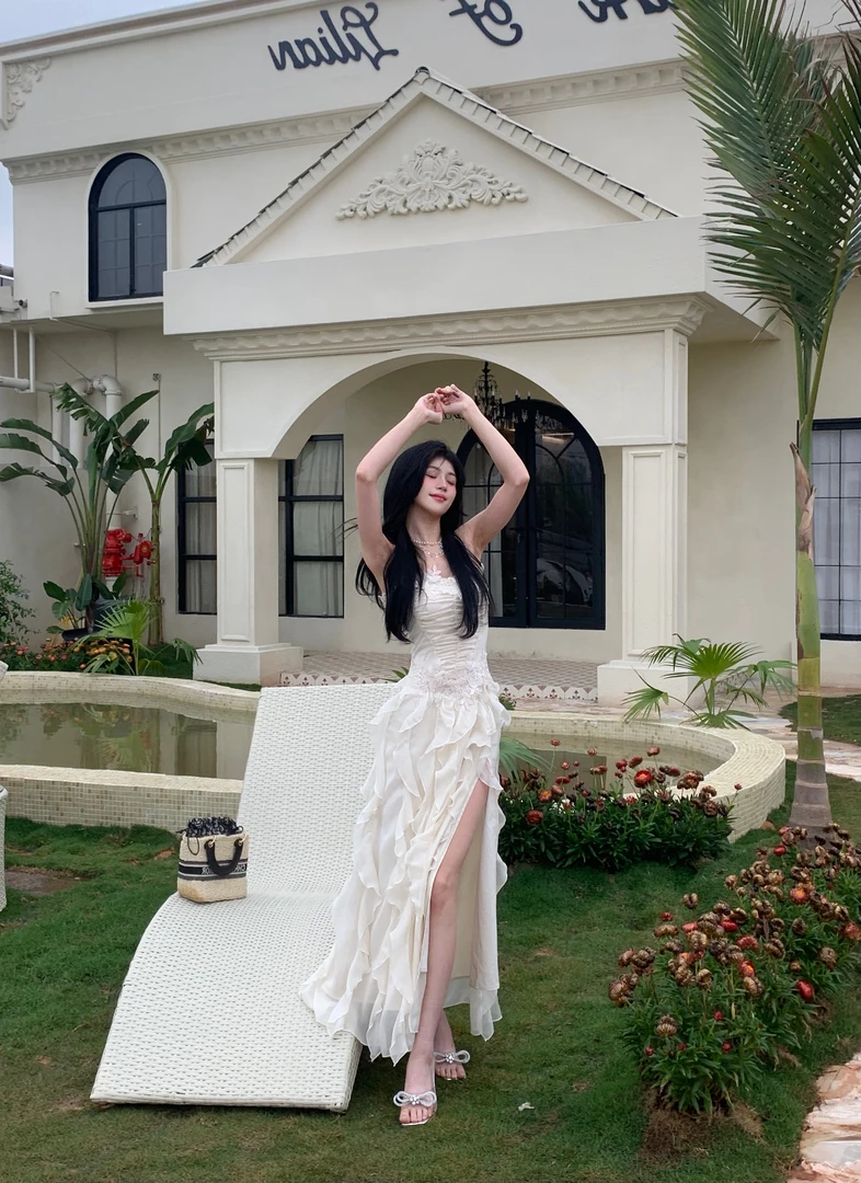 barb chill【花海漫步】法式仙女轻奢高级重工设计不规则连衣裙