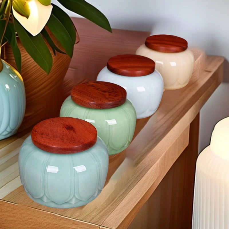 精品青瓷家用茶叶罐中式复古小号茶罐陶瓷莲瓣空罐防潮茶叶储存罐