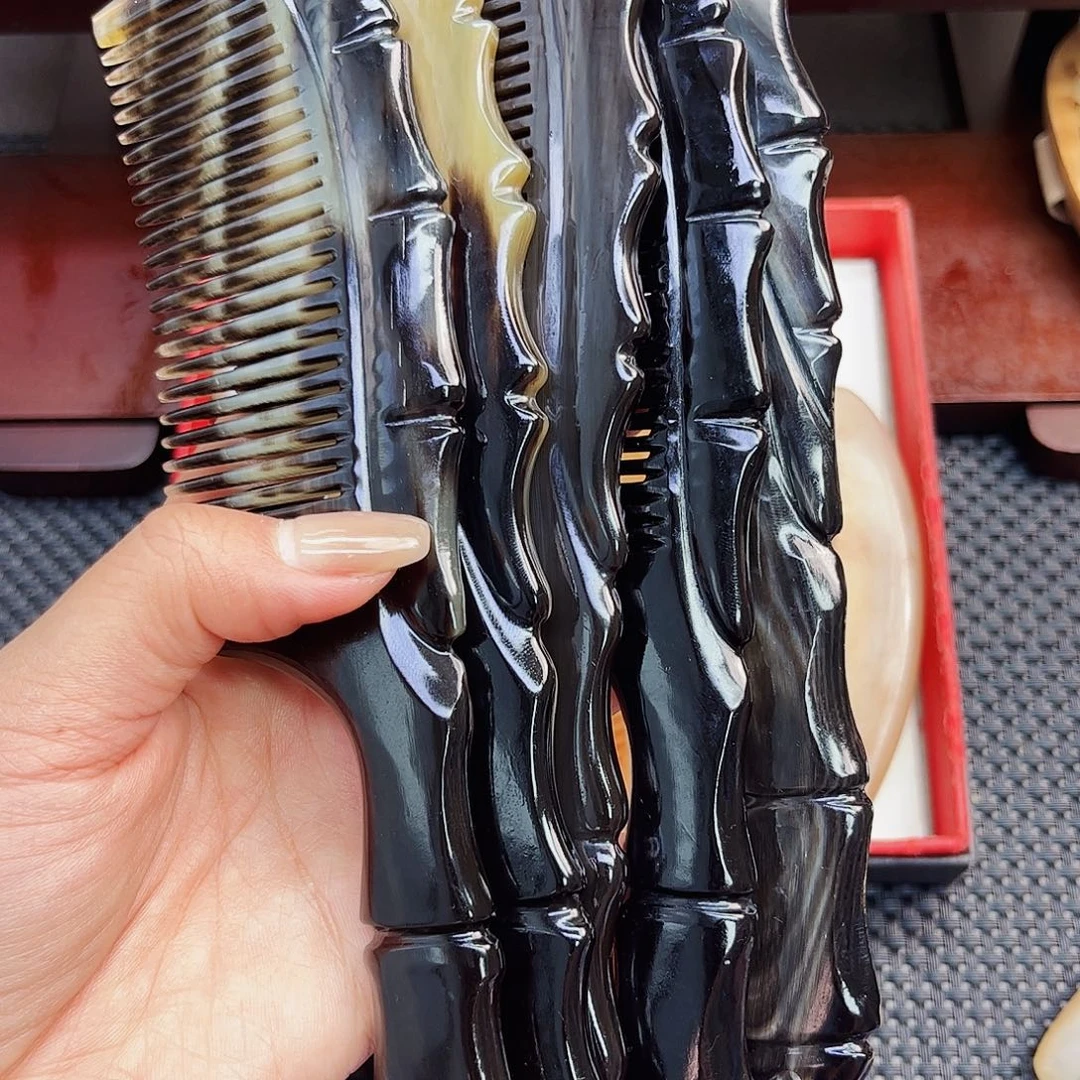 纯手工制作纯牛角梳子