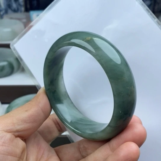 石英质玉（金丝玉）未镶嵌手镯