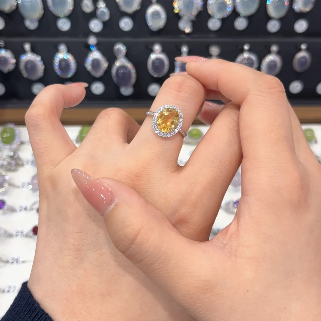 秋***m水晶戒指银S925镶嵌