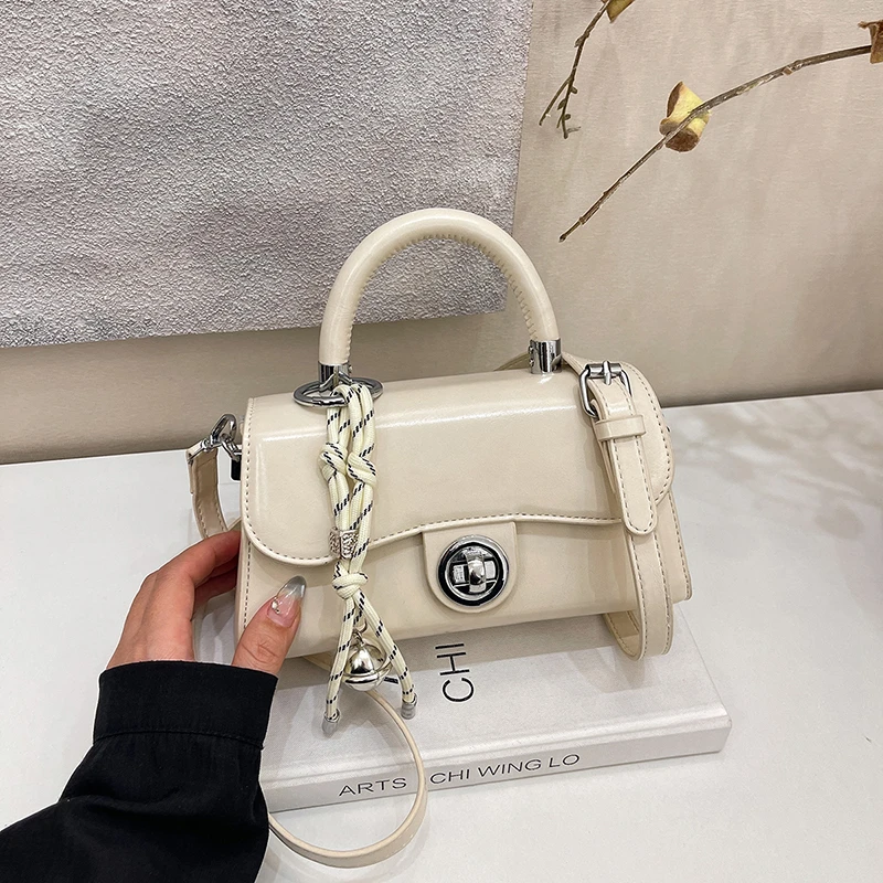 高级感小众包包女2025新款时尚小方包沙漏包百搭通勤单肩斜挎包潮