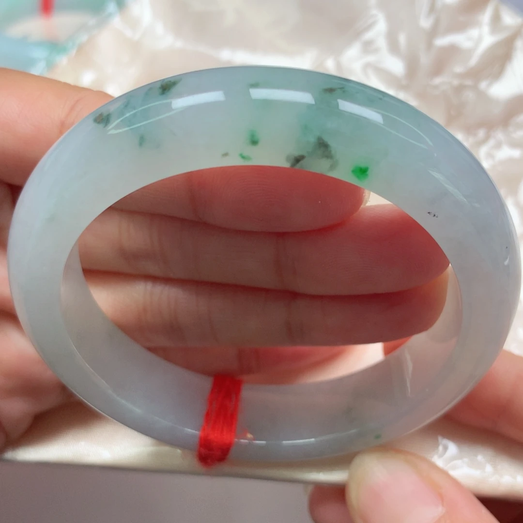 翡翠未镶嵌手镯冰飘花