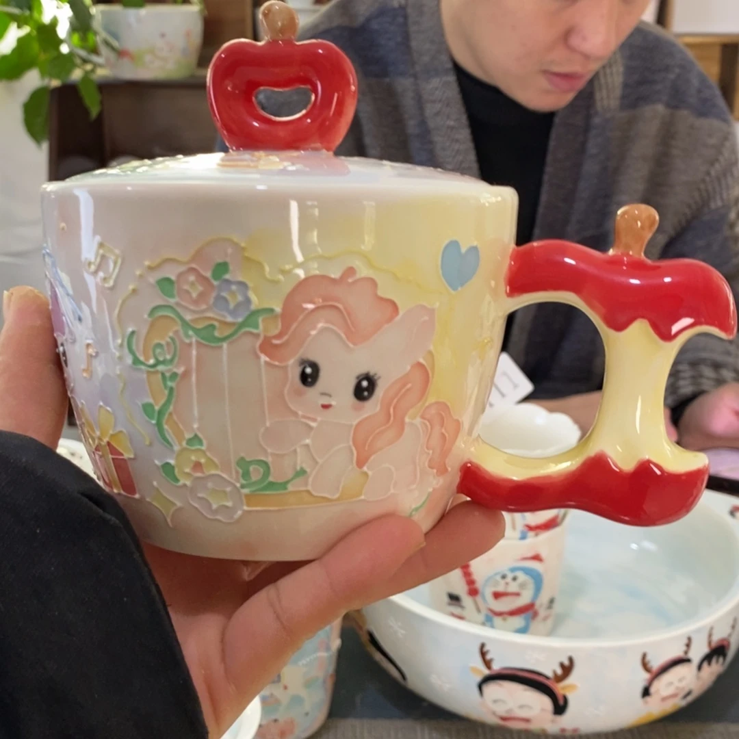 青***．瓷片使卢比粉黄色景德镇釉下彩手绘