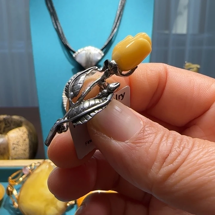 琥珀未镶嵌颈饰波兰设计款琥珀蜜蜡