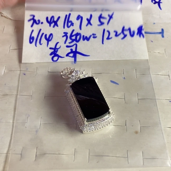 李***仁定制翡翠未镶嵌定制翡翠未镶嵌缅料