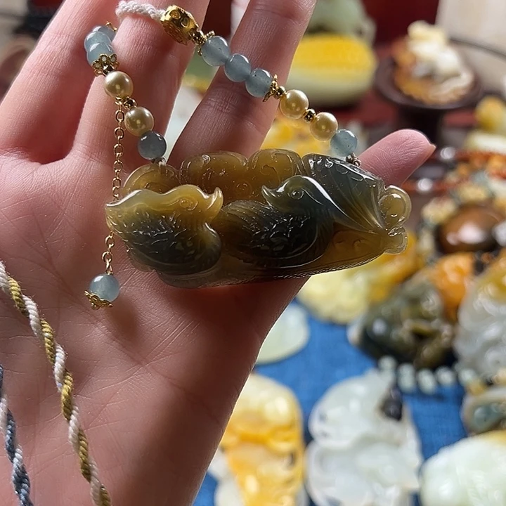 蛇纹石玉合金颈饰