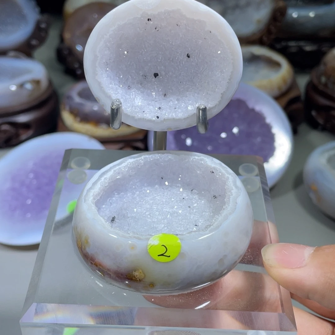 水晶未镶嵌大型摆件（非配饰）聚宝盆