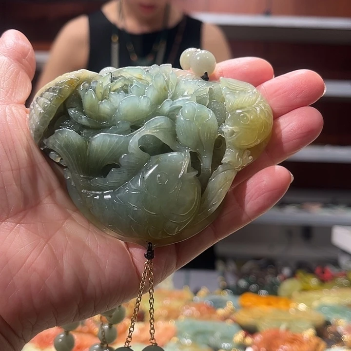 岫玉未镶嵌毛衣链