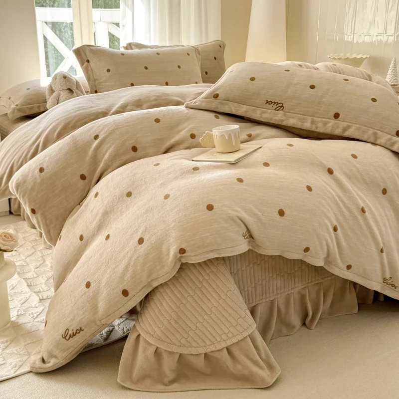 新款夹棉床盖牛奶绒四件套双面被套法莱绒床单公主风吊边花边床盖