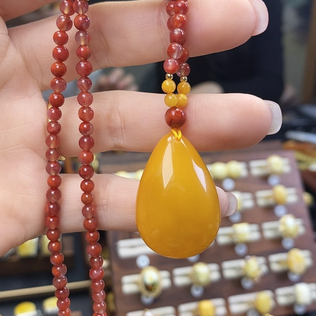 裸石琥珀未镶嵌成品