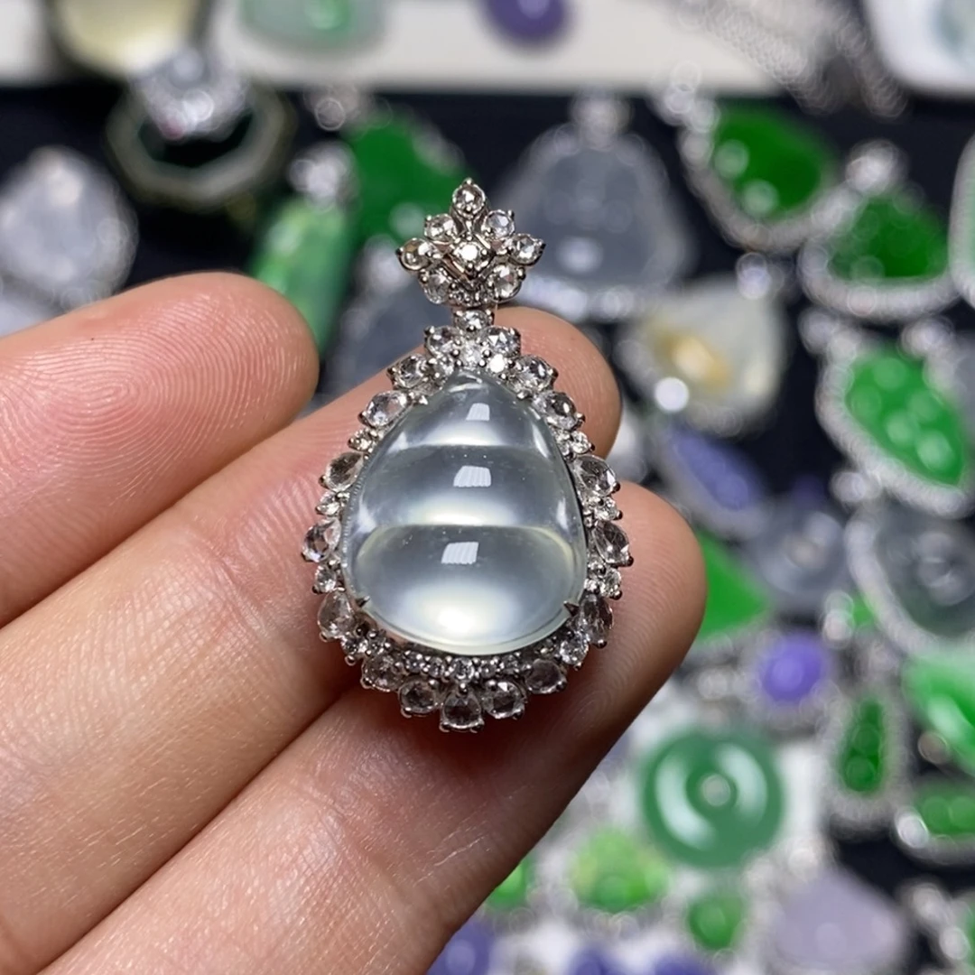 翡翠18K金镶嵌吊坠(不含链)玻璃种福豆