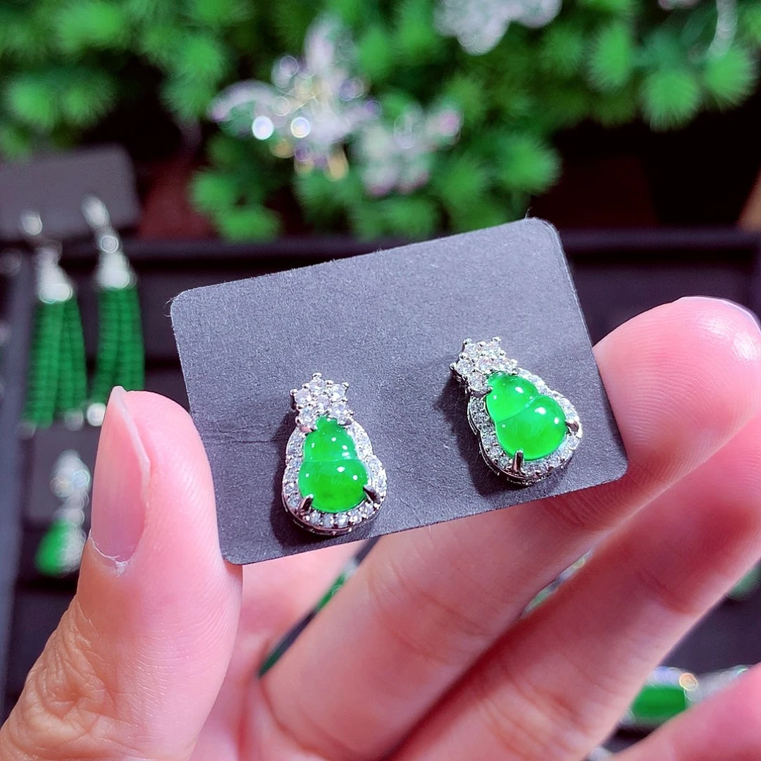 颈饰未镶嵌翡翠天然