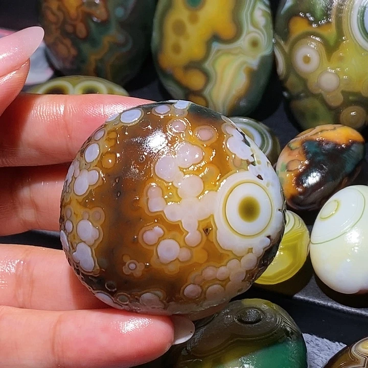 玛瑙/玉髓未镶嵌珠宝奇石41